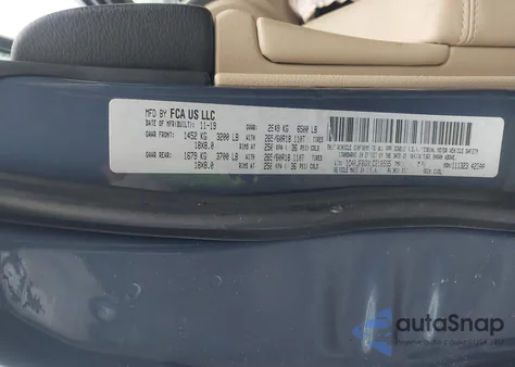 2020 Jeep Grand Cherokee Limited 4X4 from USA, damaged, VIN 1C4RJFBG9LC218555